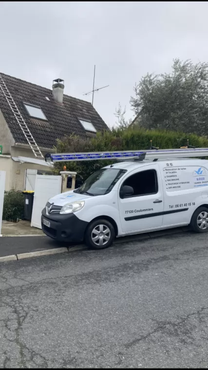 Nettoyage de la toiture et pose anti mousse hydrofugé à coulommiers 77
